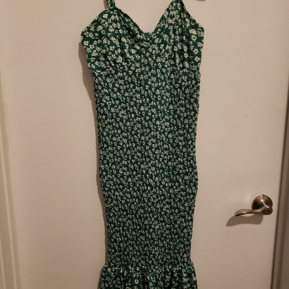 Mermaid Style Green Dress for Women or Girls-Small!